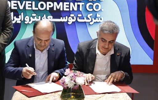 هم افزایی پترو ایران و سرمایه گذاری صنعت نفت برای بومی سازی زنجیره تامین مواد شیمیایی حفاری در نمایشگاه کیش 